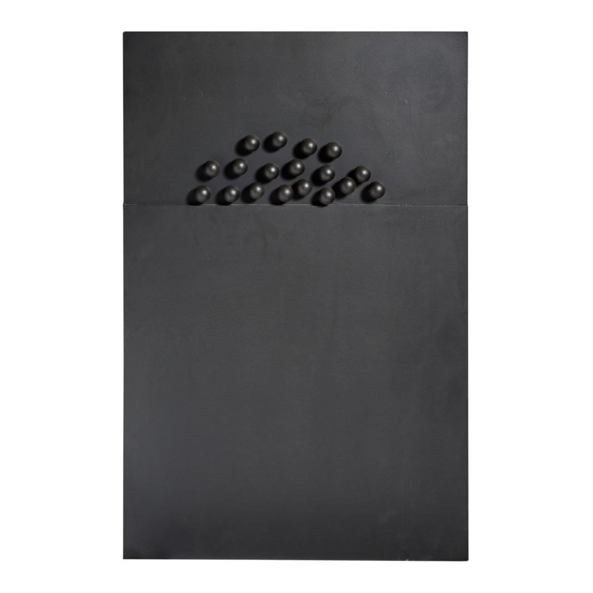 18 Boules Noires Sur un Fond Noir