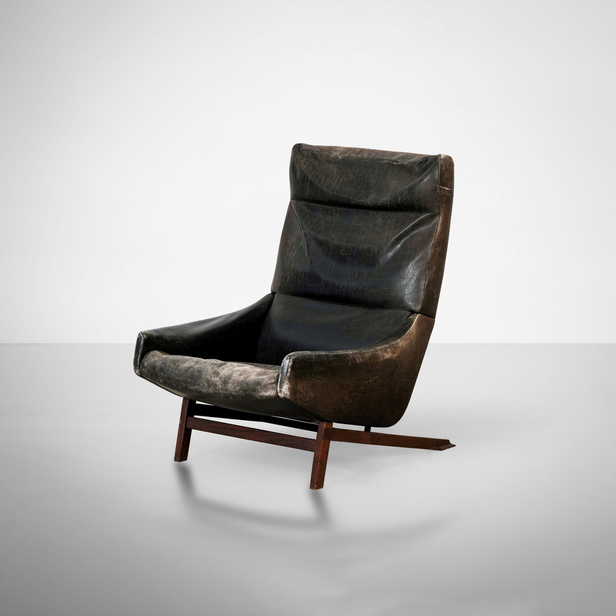 Model 880 “Grosseto” Lounge Chair