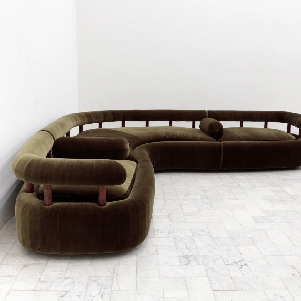 Woad Sectional Sofa Upholstered in BDDW Fabric