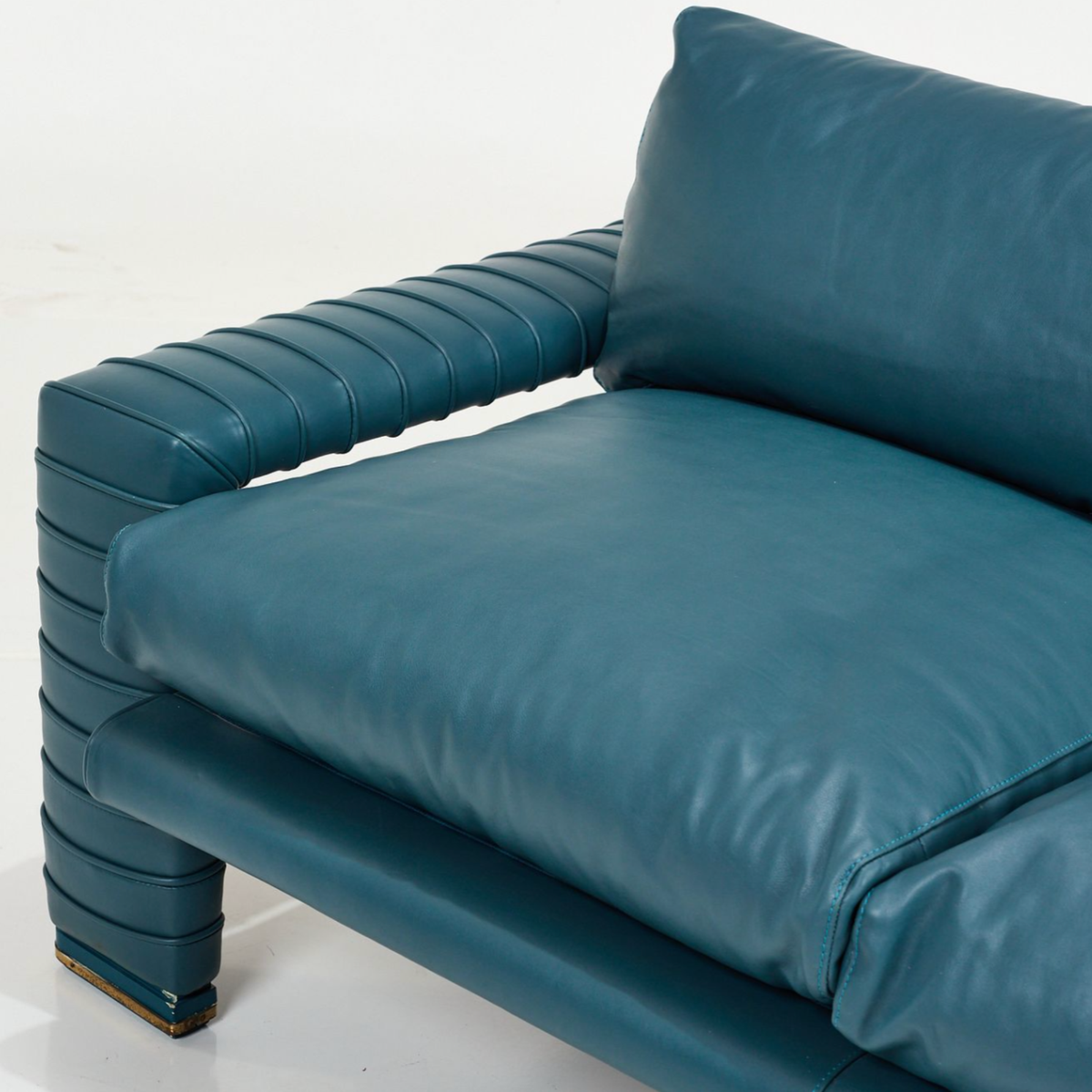 'Lino' Settee