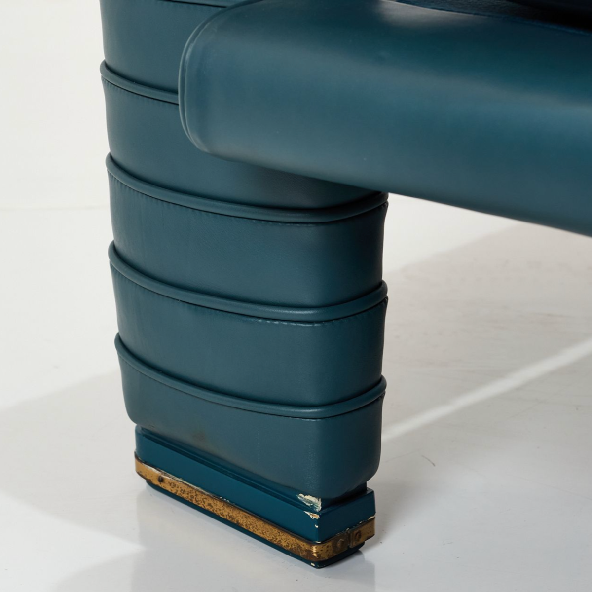 'Lino' Settee